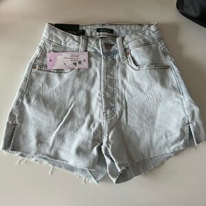 NWT Wild fable denim curvy shorts. Size 00/ 3” inseam- super high rise